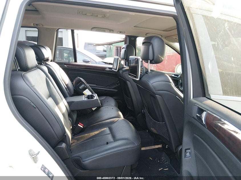 2010 MERCEDES-BENZ GL 350 BLUETEC auction photo 8