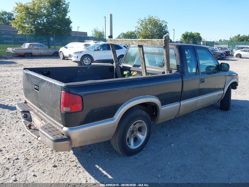 1999 CHEVROLET S-10 auction photo 4