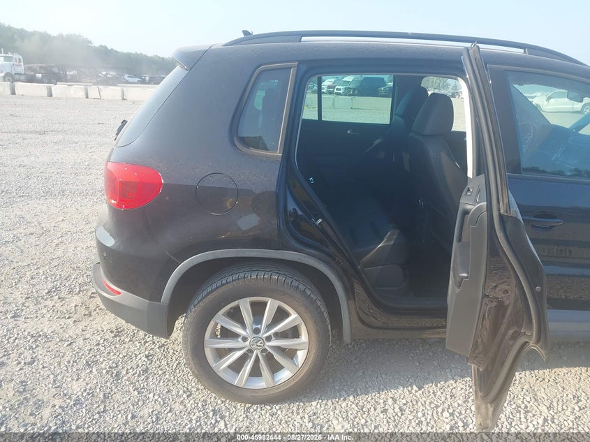 2015 VOLKSWAGEN TIGUAN auction photo 8