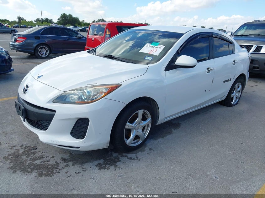 Vin: jm1bl1u73d1847477, lot: 46481690, mazda mazda3 i sport 20132