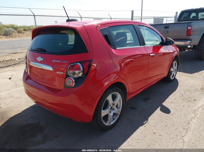 2015 CHEVROLET SONIC auction photo 4