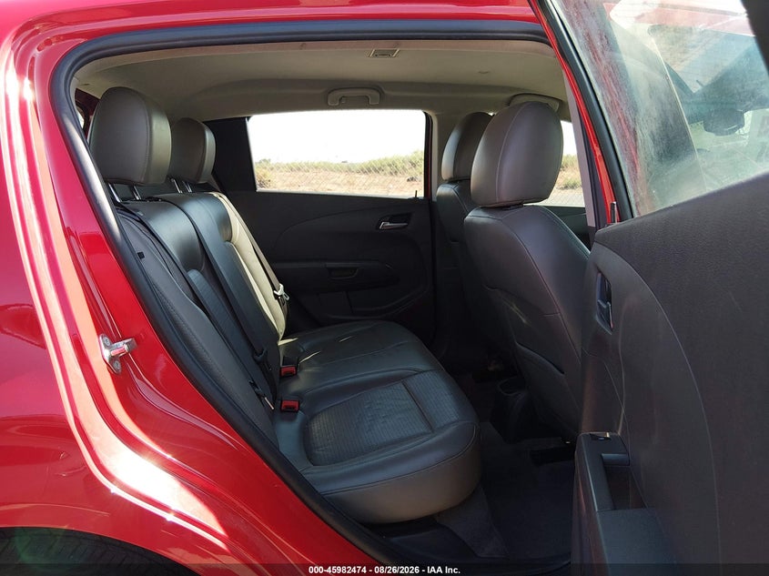 2015 CHEVROLET SONIC auction photo 8
