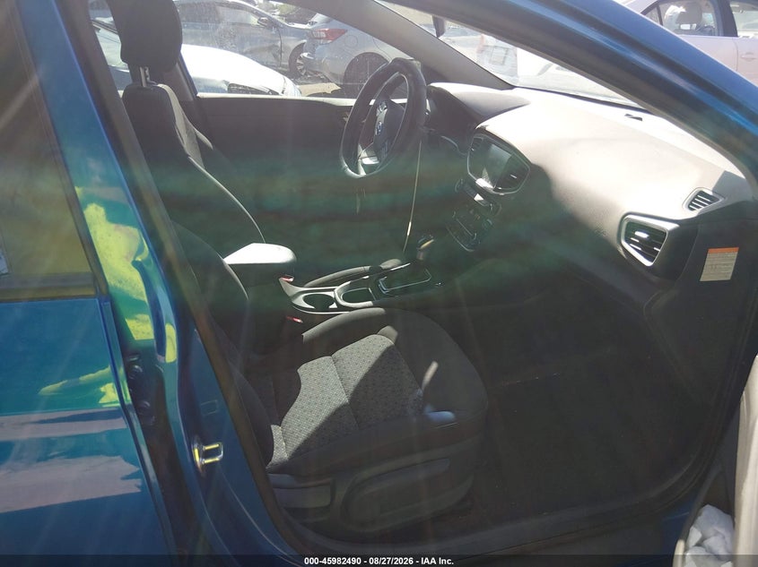 HYUNDAI IONIQ HYBRID 2017 VIN KMHC65LC3HU058179