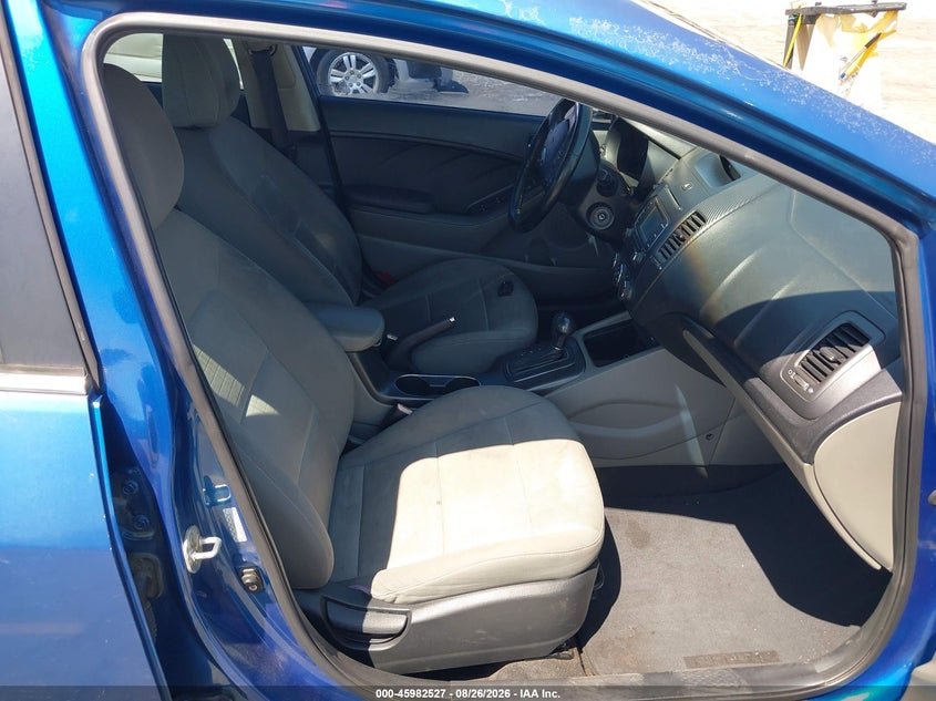 2014 KIA FORTE auction photo 5