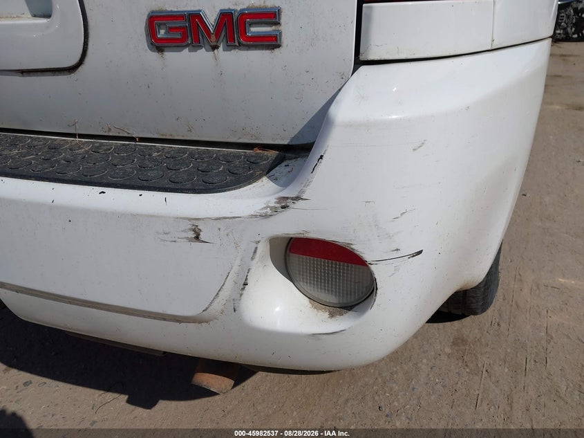 2009 GMC ENVOY auction photo 6