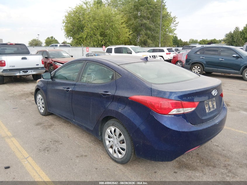 2011 HYUNDAI ELANTRA auction photo 3