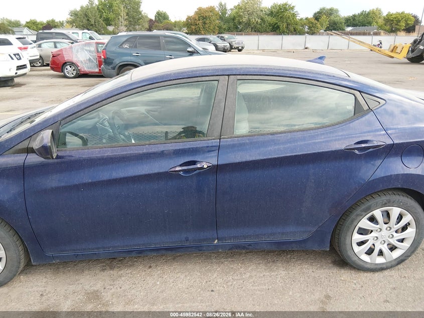2011 HYUNDAI ELANTRA auction photo 6