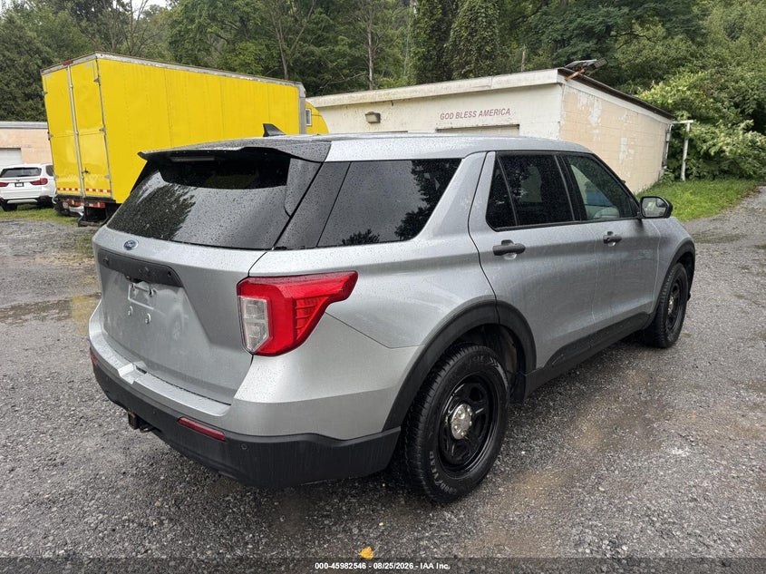 2024 FORD POLICE INTERCEPTOR UTILITY auction photo 4