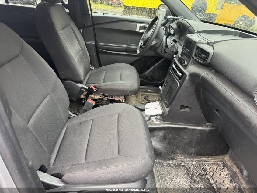 2024 FORD POLICE INTERCEPTOR UTILITY auction photo 5