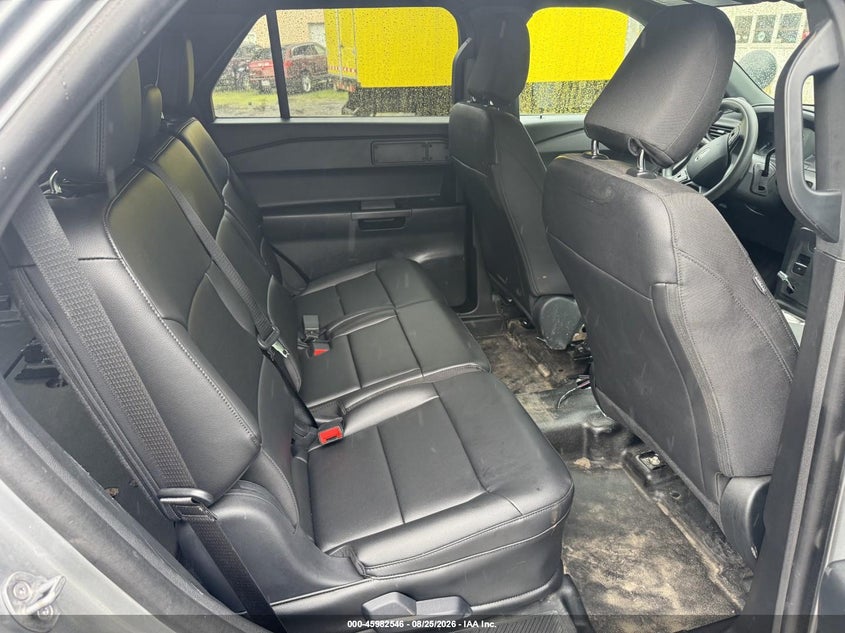 2024 FORD POLICE INTERCEPTOR UTILITY auction photo 8