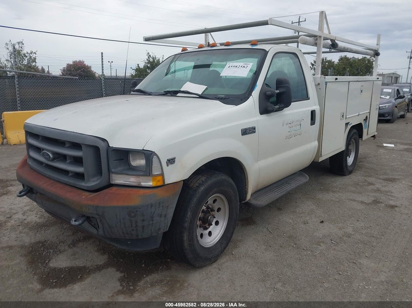 2003 Ford F350, Normal Wear & Tear, IAAI, VIN 1FDSF34S33EC95599 — photo 2