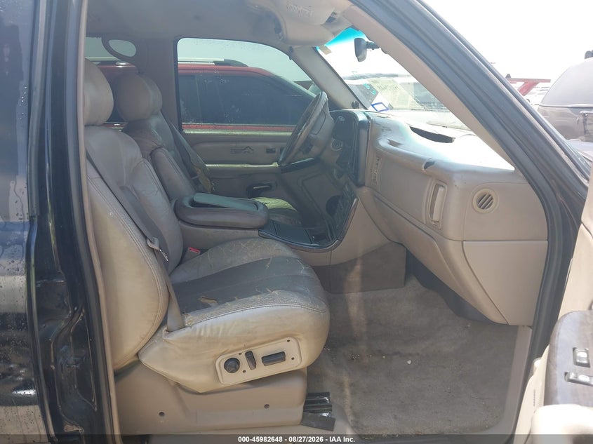 2002 GMC YUKON auction photo 5