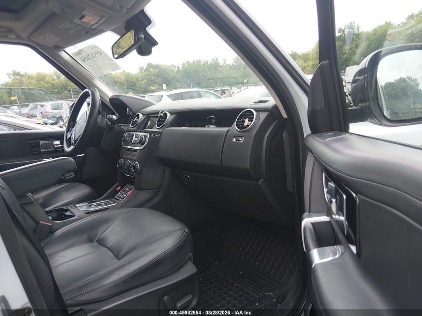 2015 LAND ROVER LR4 auction photo 5