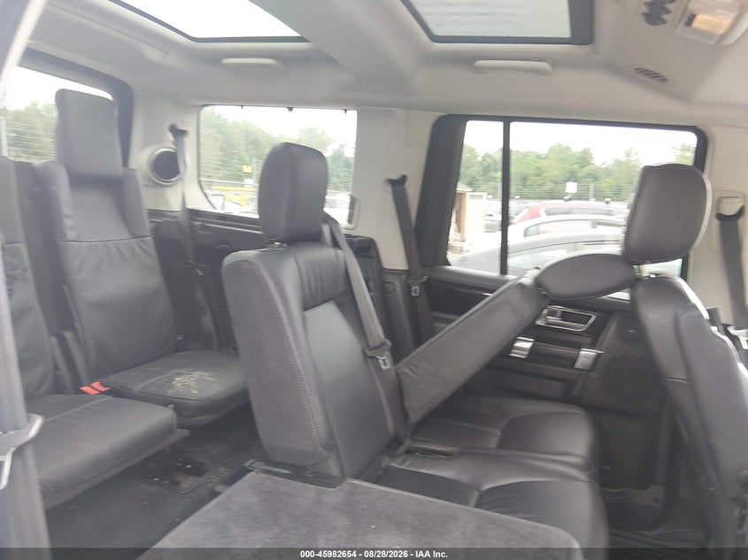2015 LAND ROVER LR4 auction photo 8