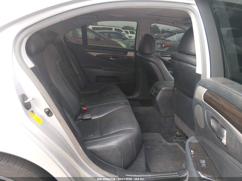 2014 LEXUS LS 460 auction photo 8