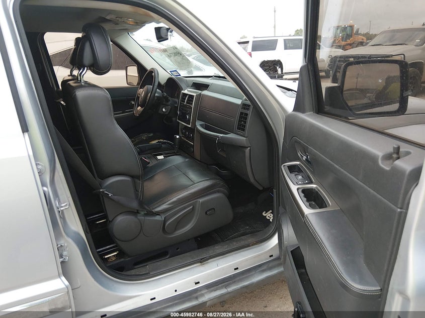 2012 JEEP LIBERTY auction photo 5