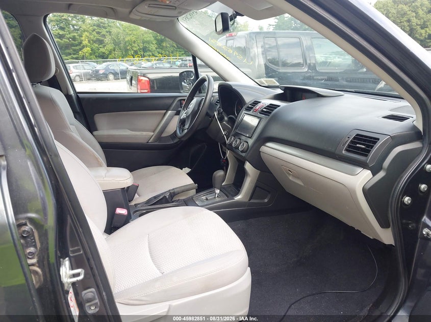 2014 SUBARU FORESTER auction photo 5