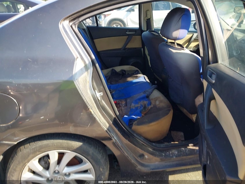 MAZDA MAZDA3 2012 VIN JM1BL1V72C1574786