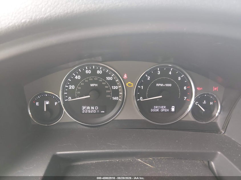 2008 JEEP COMMANDER auction photo 7