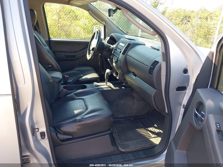 2010 NISSAN XTERRA auction photo 5