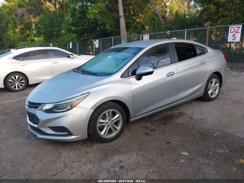 2018 CHEVROLET CRUZE auction photo 2