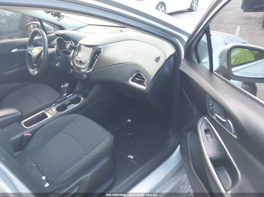 2018 CHEVROLET CRUZE auction photo 5