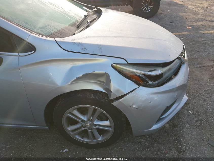 2018 CHEVROLET CRUZE auction photo 6