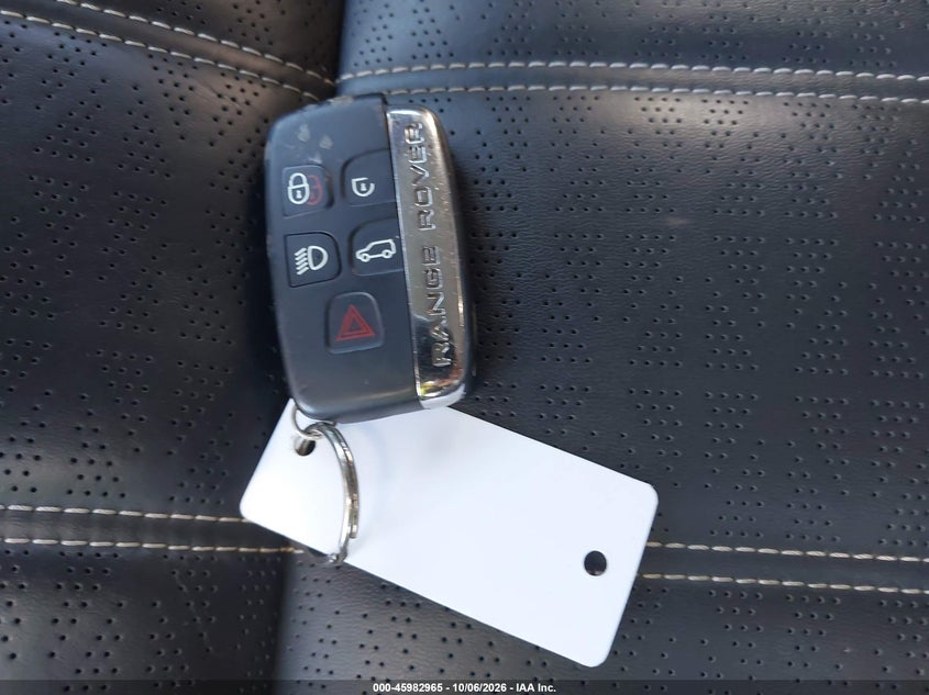 LAND ROVER RANGE ROVER VELAR - zdjęcie 11