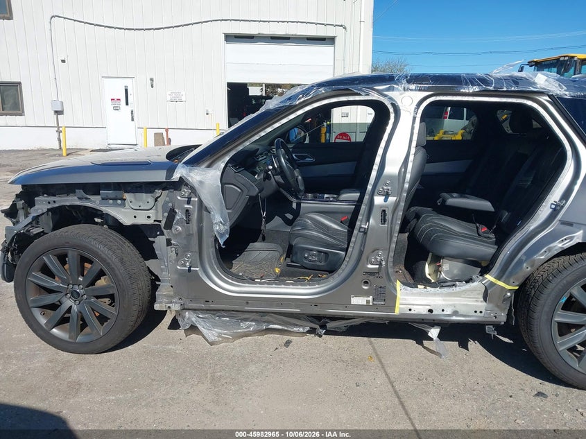 LAND ROVER RANGE ROVER VELAR - zdjęcie 17