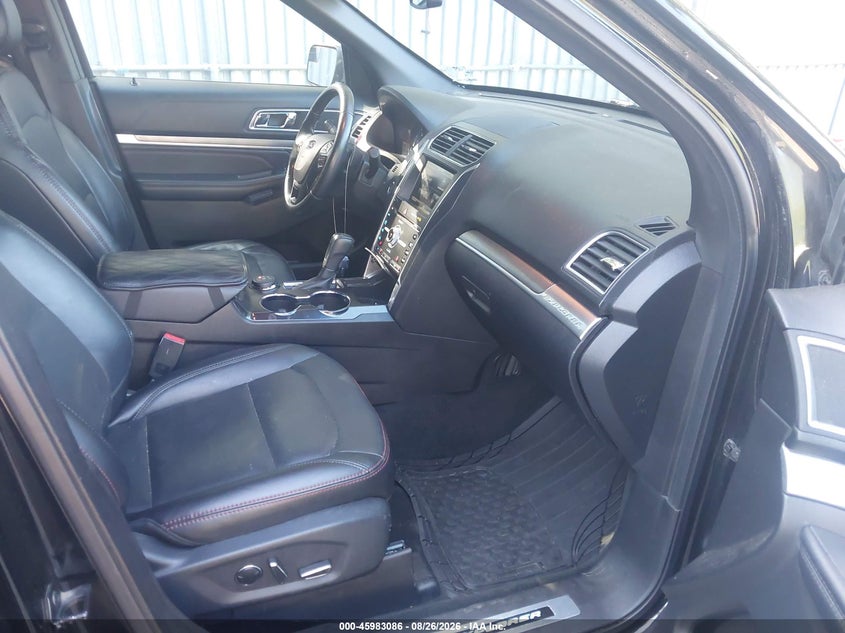 2016 FORD EXPLORER auction photo 5
