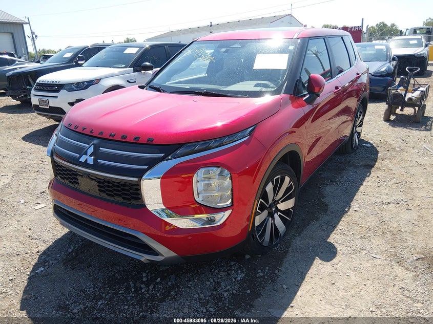 2025 Mitsubishi Outlander, Левый бок, IAAI, VIN JA4J3VA86SZ049323 — фото 2