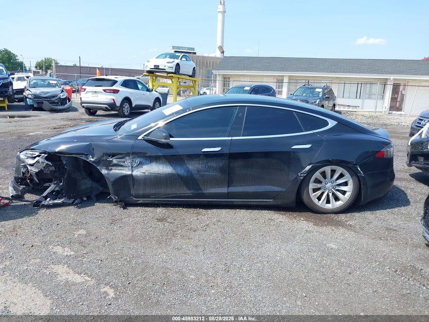 2018 TESLA MODEL S · Фото 14