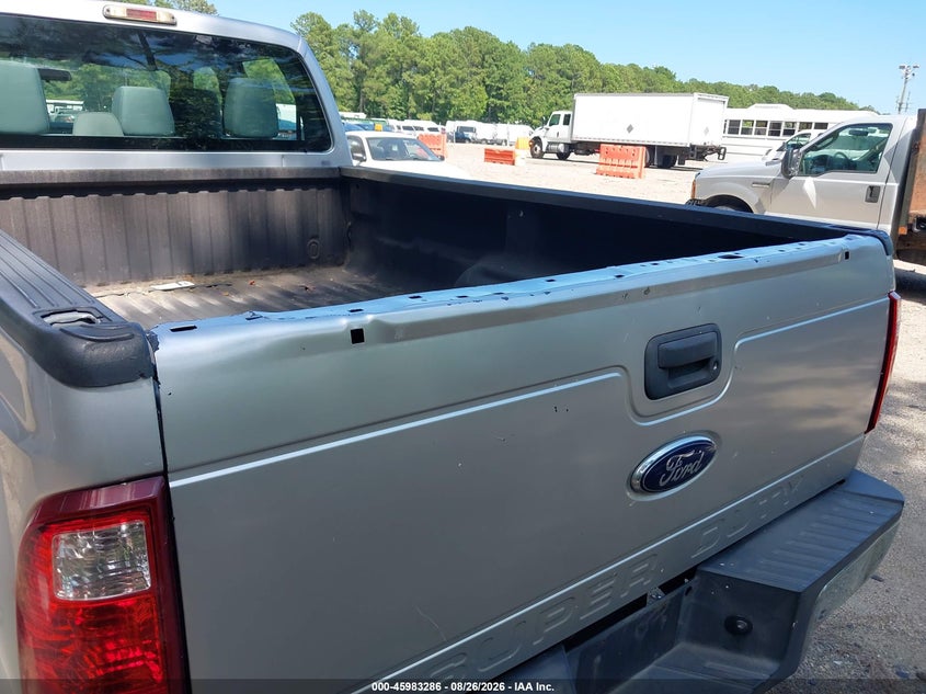 2016 FORD F-450 auction photo 6