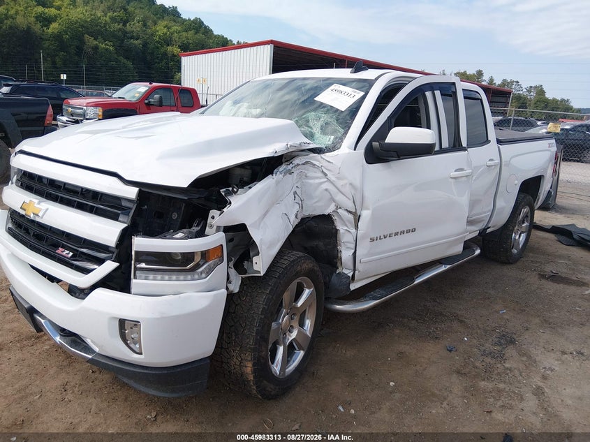 2017 Chevrolet Silverado, Лівий бік, IAAI, VIN 3GCUKREC8HG155678 — фото 2