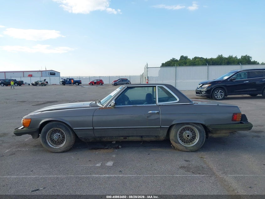 MERCEDES-BENZ 450 1975 VIN 00010704412027191