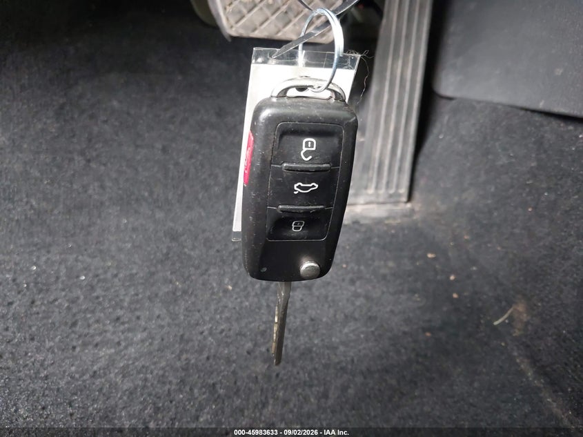 VOLKSWAGEN PASSAT 2021 VIN 1VWAA7A36MC005739