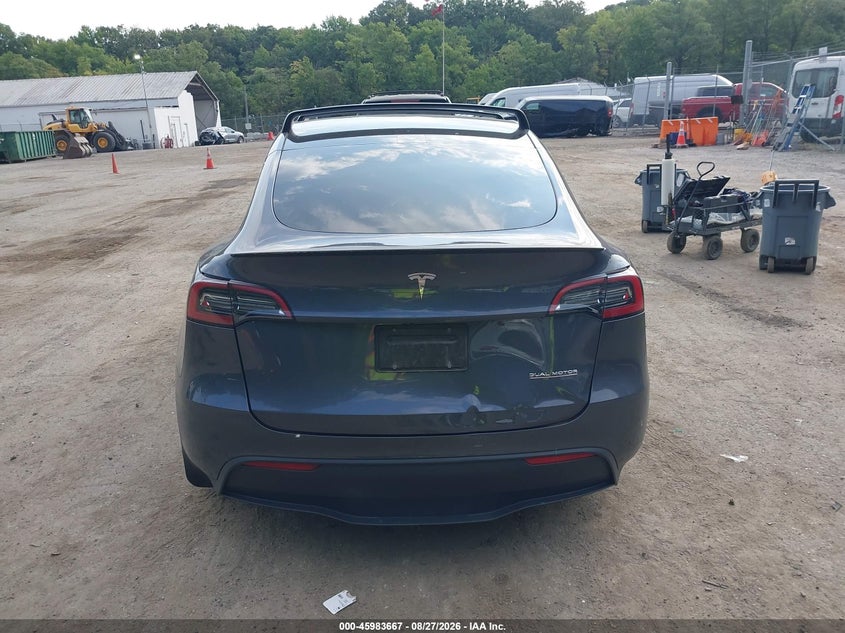 TESLA MODEL Y - zdjęcie 16