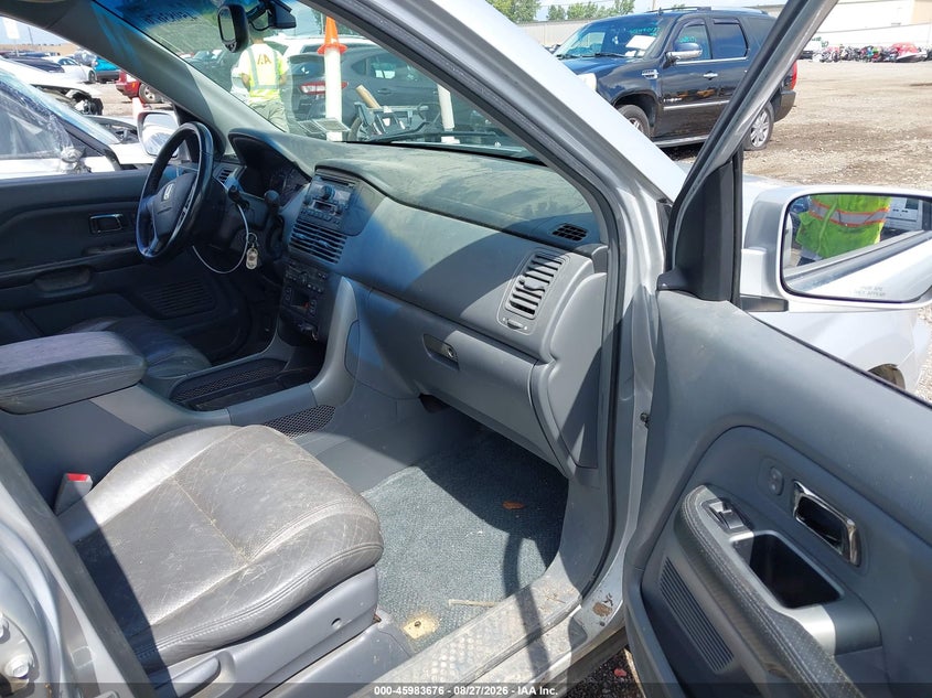 2004 HONDA PILOT auction photo 5