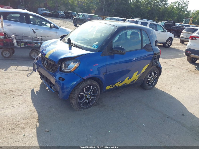 2016 Smart Fortwo, Удар спереди, IAAI, VIN WMEFJ5DA3GK056506 — фото 2