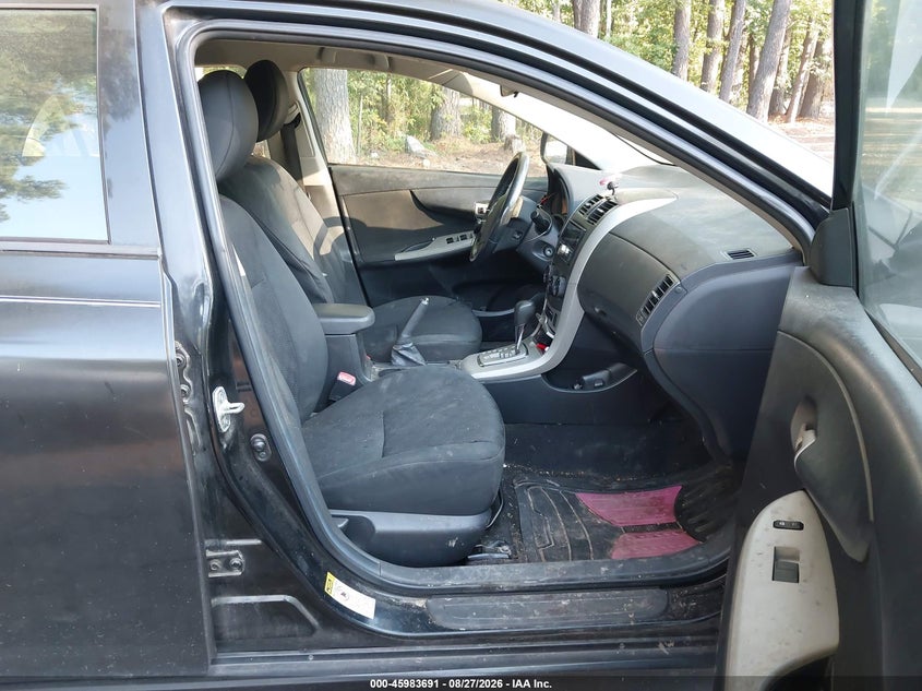 2010 TOYOTA COROLLA auction photo 5