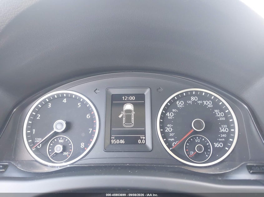 VOLKSWAGEN TIGUAN LIMITED 2018 VIN WVGAV7AX5JK000023