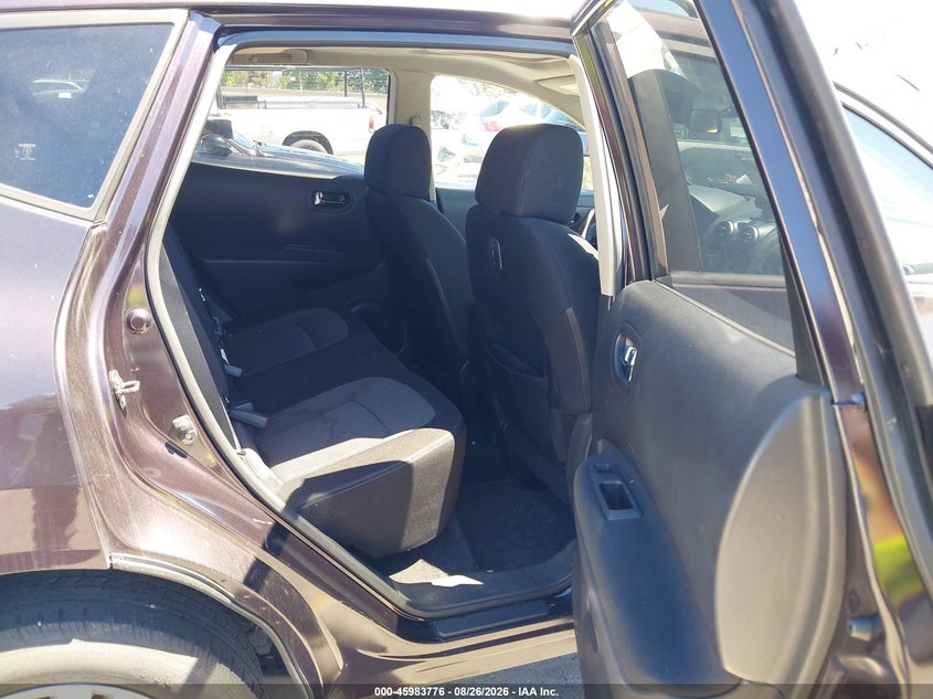 2012 NISSAN ROGUE auction photo 8