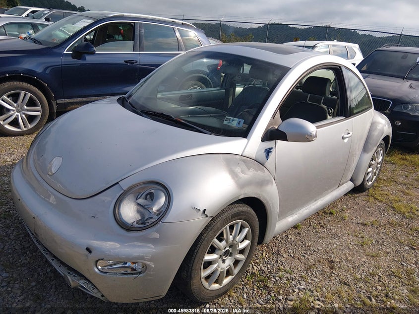 2005 Volkswagen Beetle, Front End, IAAI, VIN 3VWCK31C95M409682 — photo 2