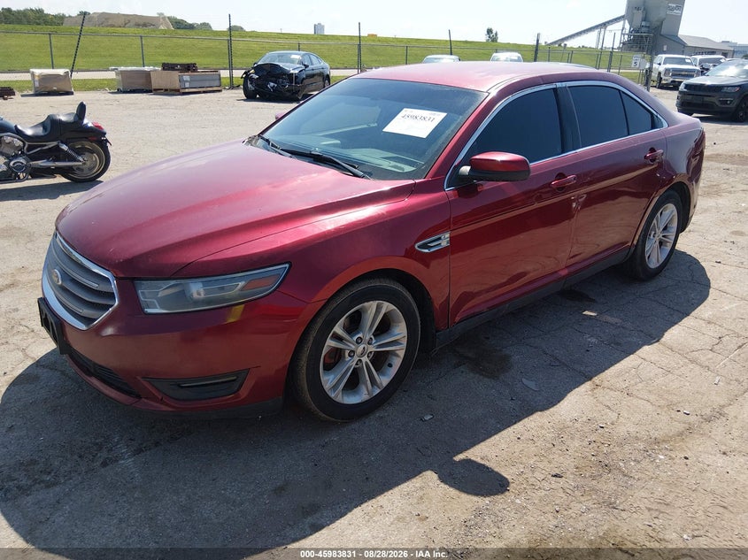 2013 FORD TAURUS auction photo 2