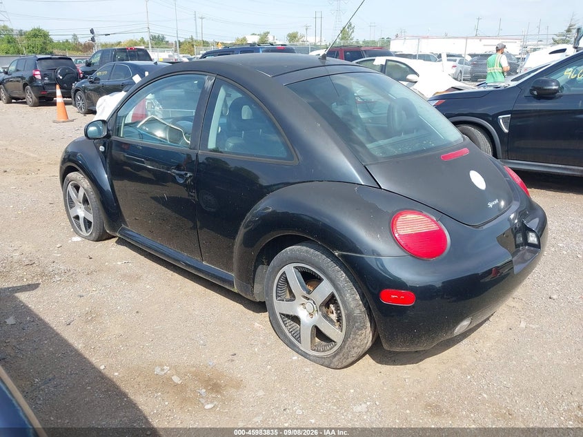 2002 VOLKSWAGEN NEW BEETLE auction photo 3
