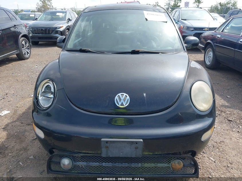2002 VOLKSWAGEN NEW BEETLE auction photo 6