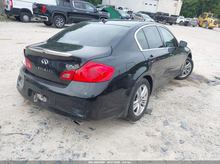 2013 INFINITI G37X auction photo 4