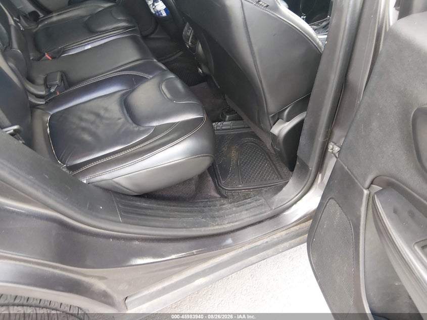 2016 JEEP CHEROKEE auction photo 8