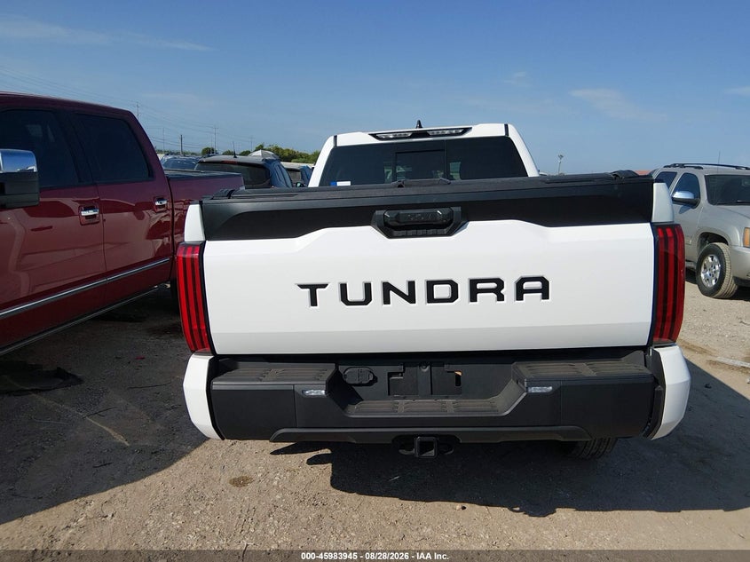 TOYOTA TUNDRA - zdjęcie 16