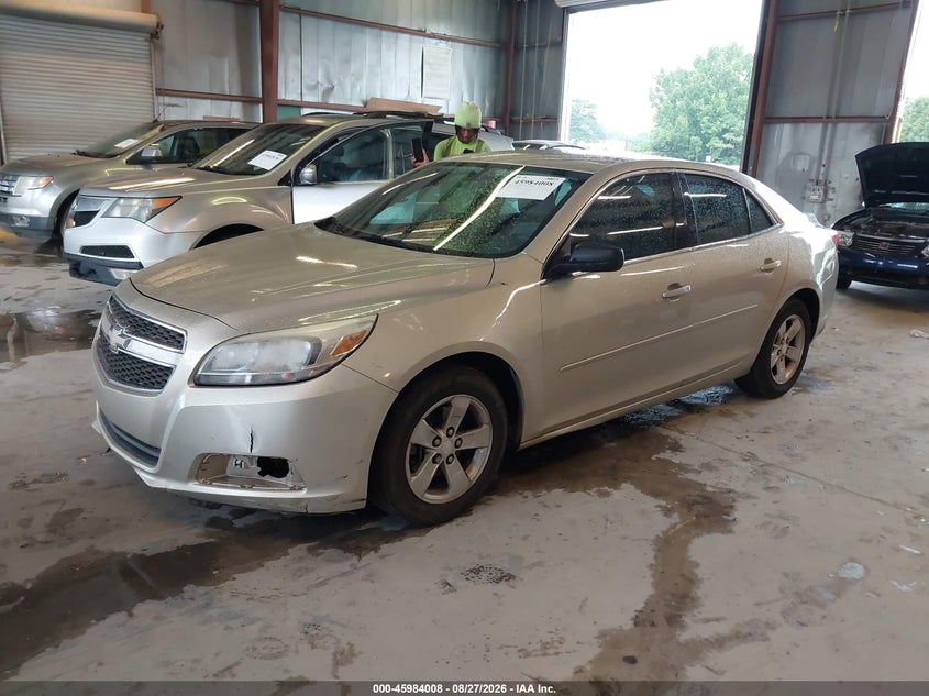 2013 CHEVROLET MALIBU auction photo 2